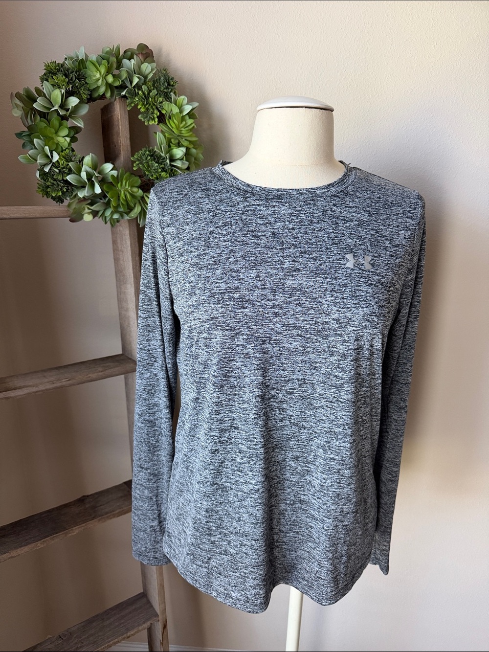 Under Armour long sleeve tshirt